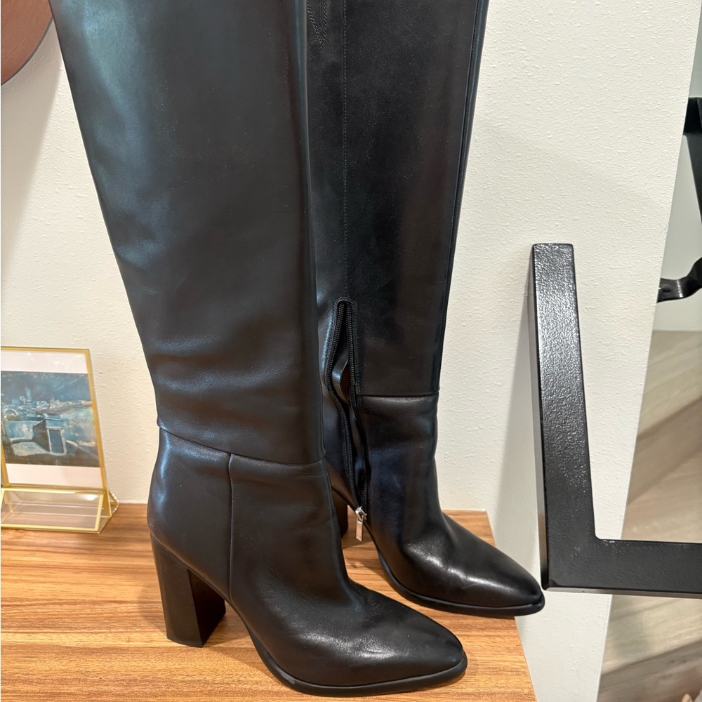 Hot Leather Knee-High Boots